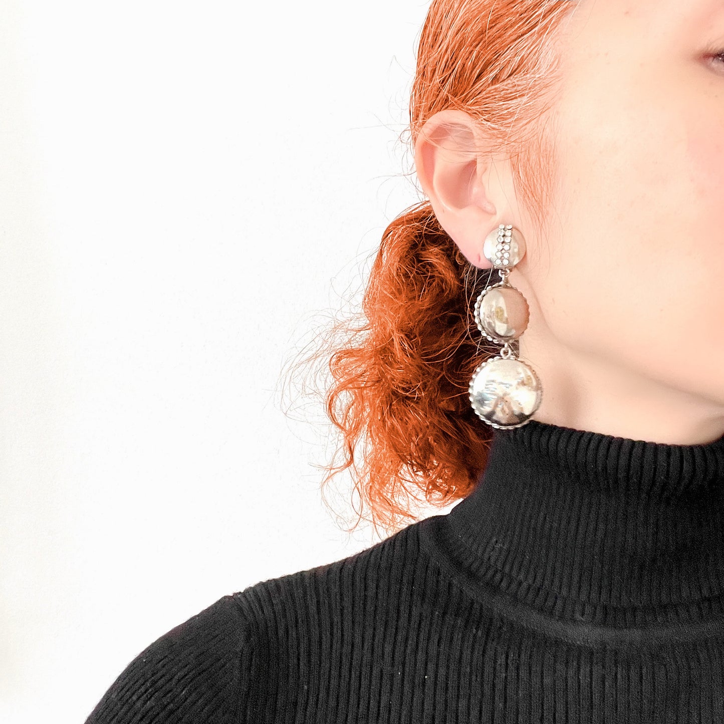 VINTAGE 1970's Silver Tone Disc & Rhinestone Drop Clip Earrings