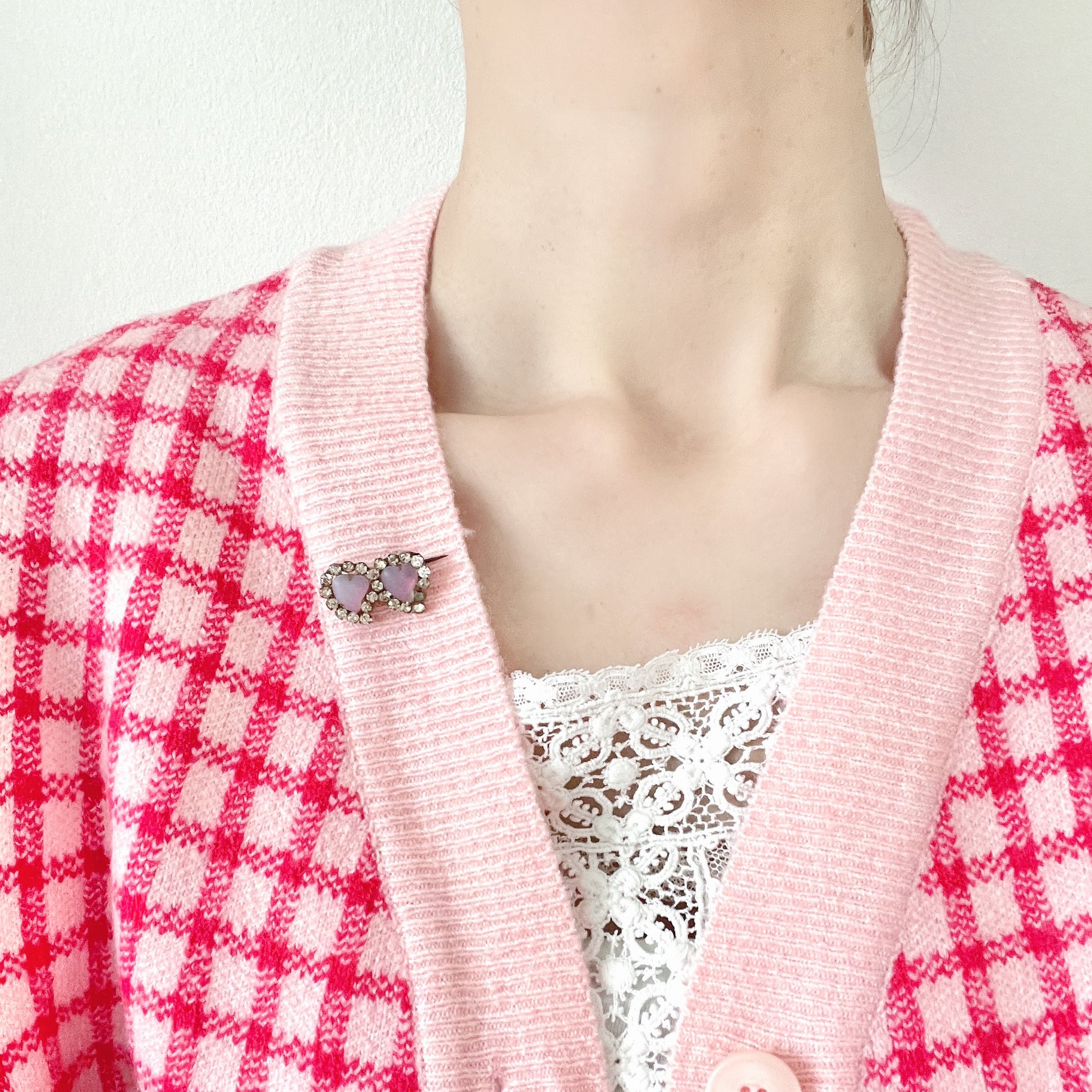 ANTIQUE VICTORIAN Pink Frosted Glass Double Heart Brooch アンティーク ヴィクトリアン ピンクフロストガラス ダブルハート ブローチ