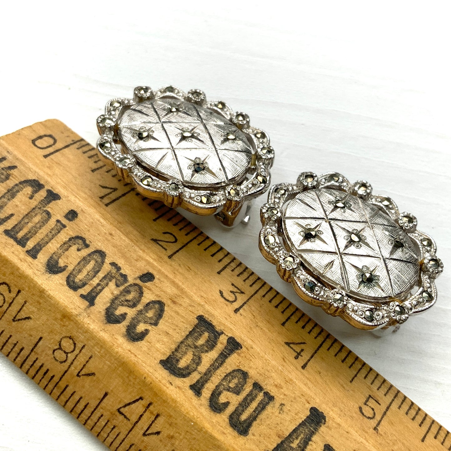 VINTAGE 1950's SPHINX Silver Tone Oval Starburst & Marcasite Clip Earrings
