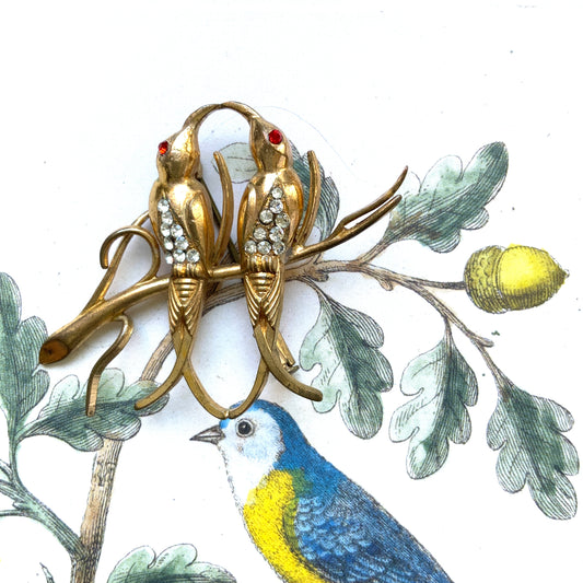 VINTAGE 1950s Gold Tone Love Birds Rhinestone Brooch
