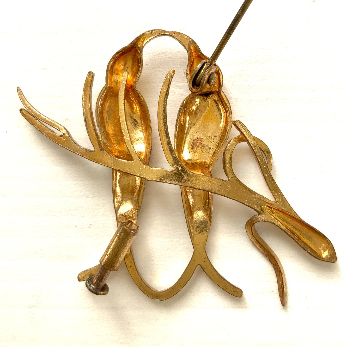 VINTAGE 1950s Gold Tone Love Birds Rhinestone Brooch