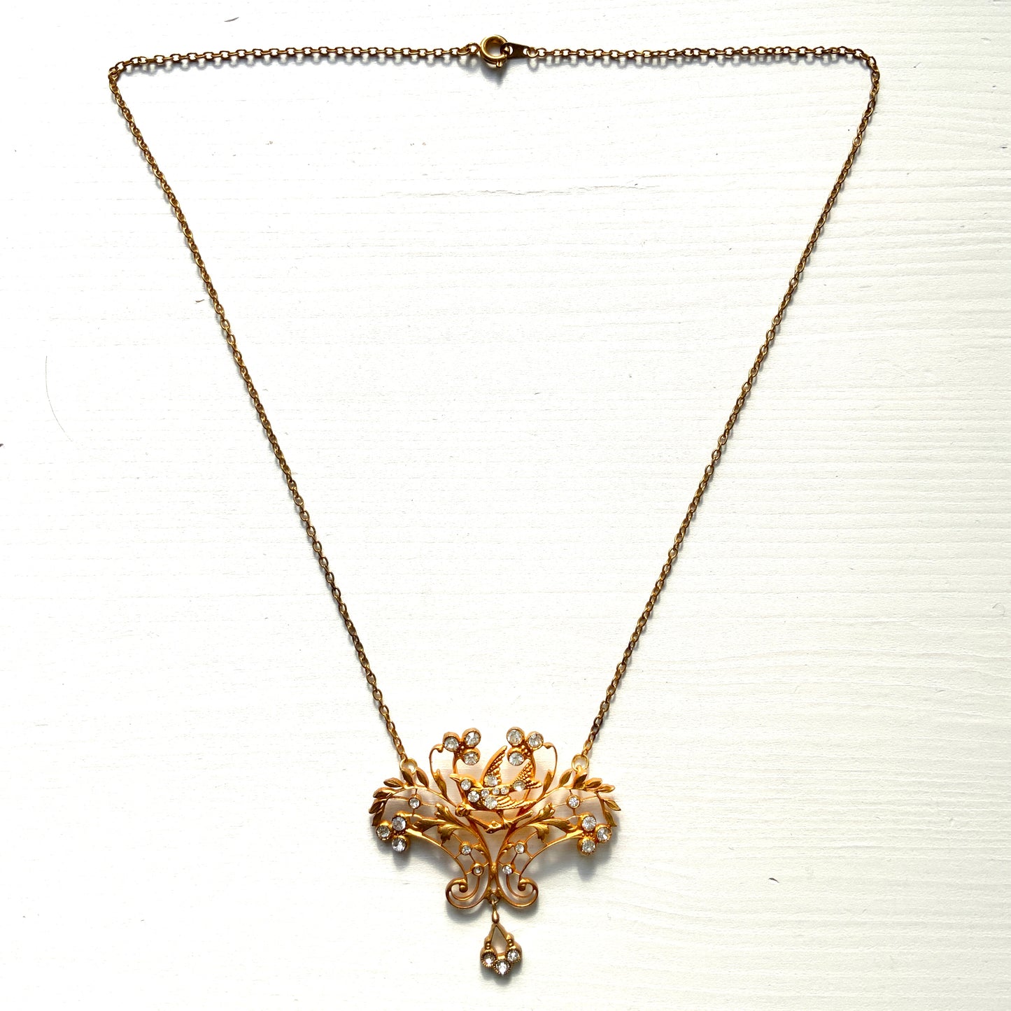 ANTIQUE ART NOUVEAU Gold-Tone Leaf & Bird Rhinestone Necklace