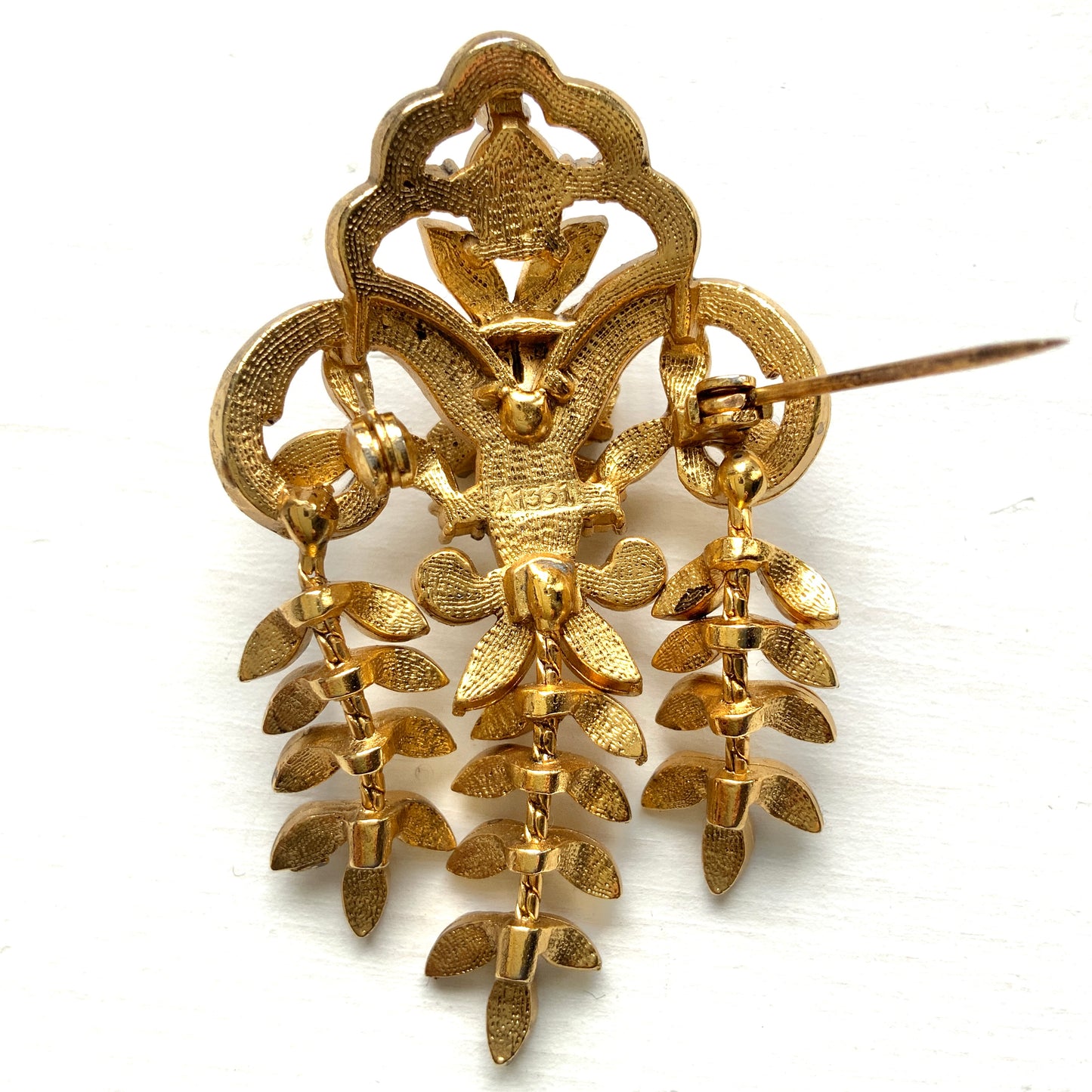 VINTAGE Gold-Tone Branch Brooch with Pink Rhinestones