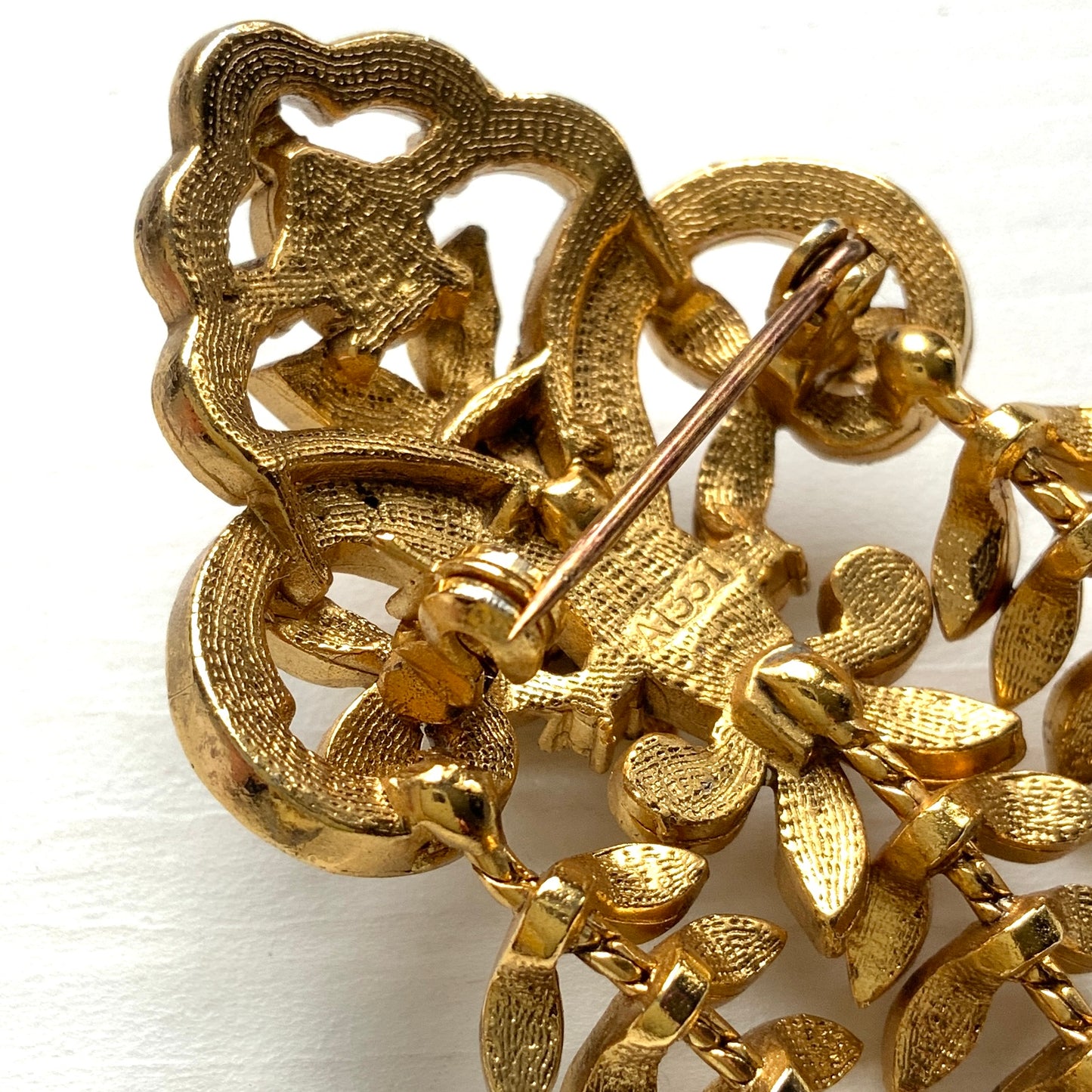 VINTAGE Gold-Tone Branch Brooch with Pink Rhinestones