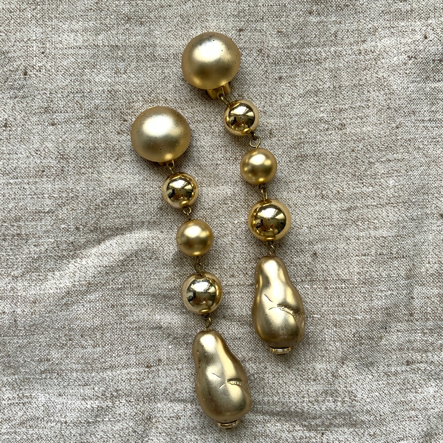VINTAGE Gold Baroque Faux Pearl Dangle Clip-On Earrings