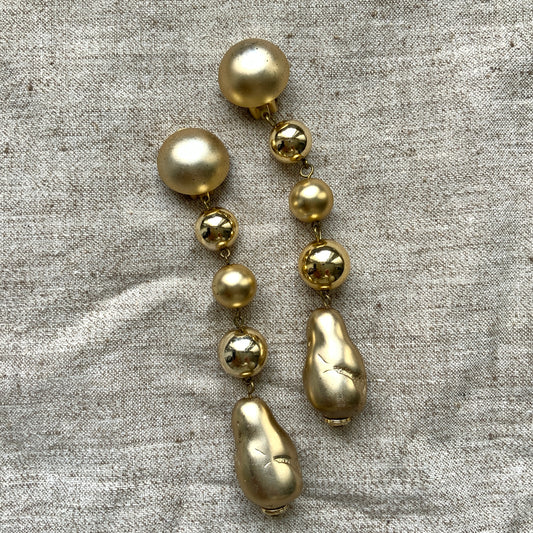 VINTAGE Gold Baroque Faux Pearl Dangle Clip-On Earrings