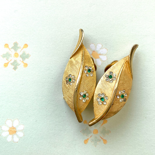 VINTAGE Gold Tone Leaf & Rhinestone Flowers Clip-On Earrings