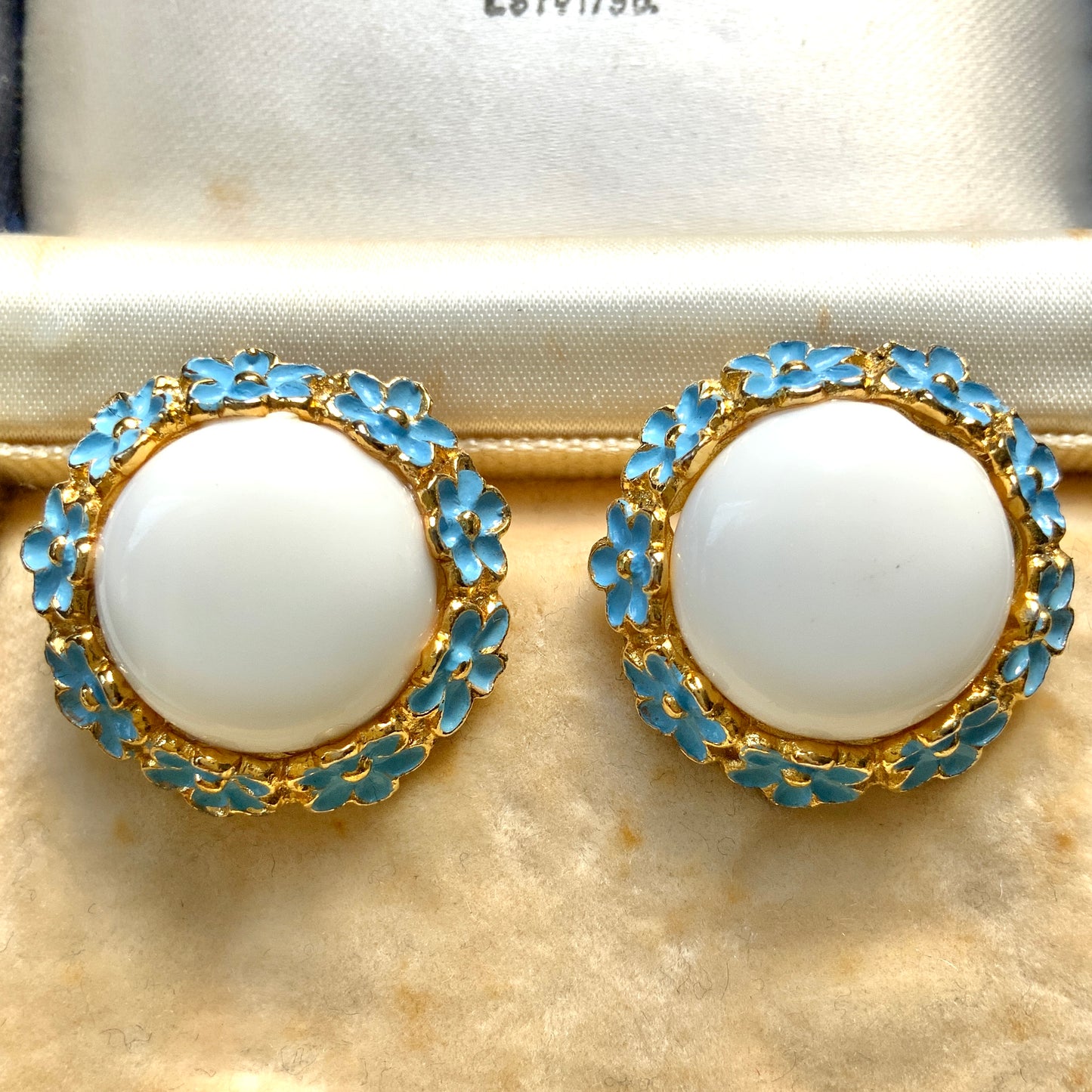VINTAGE 1960s TRIFARI White Cabochon & Blue Flower Clip-On Earrings