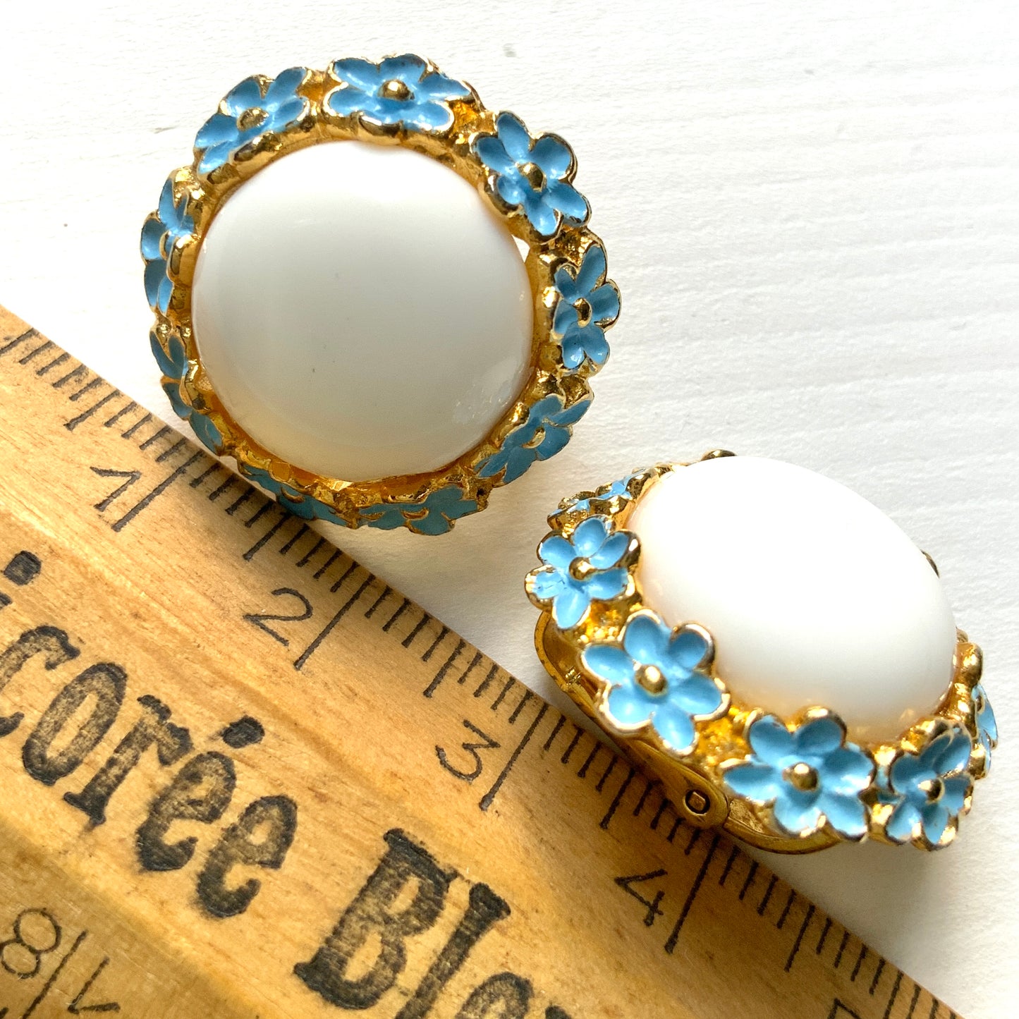 VINTAGE 1960s TRIFARI White Cabochon & Blue Flower Clip-On Earrings