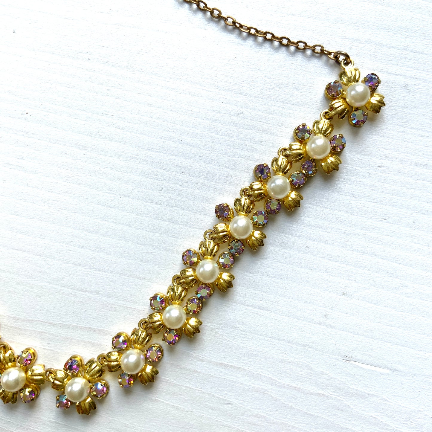 VINTAGE 1950s Faux Pearl & Aurora Borealis Flower Necklace