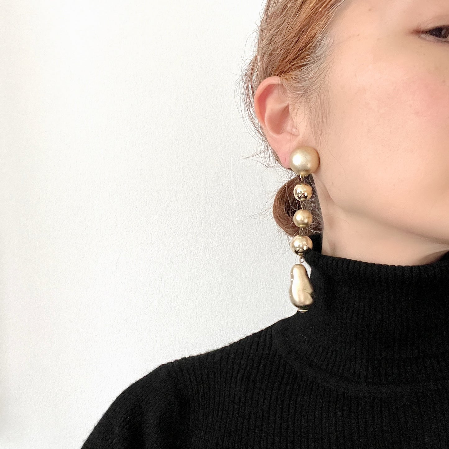 VINTAGE Gold Baroque Faux Pearl Dangle Clip-On Earrings