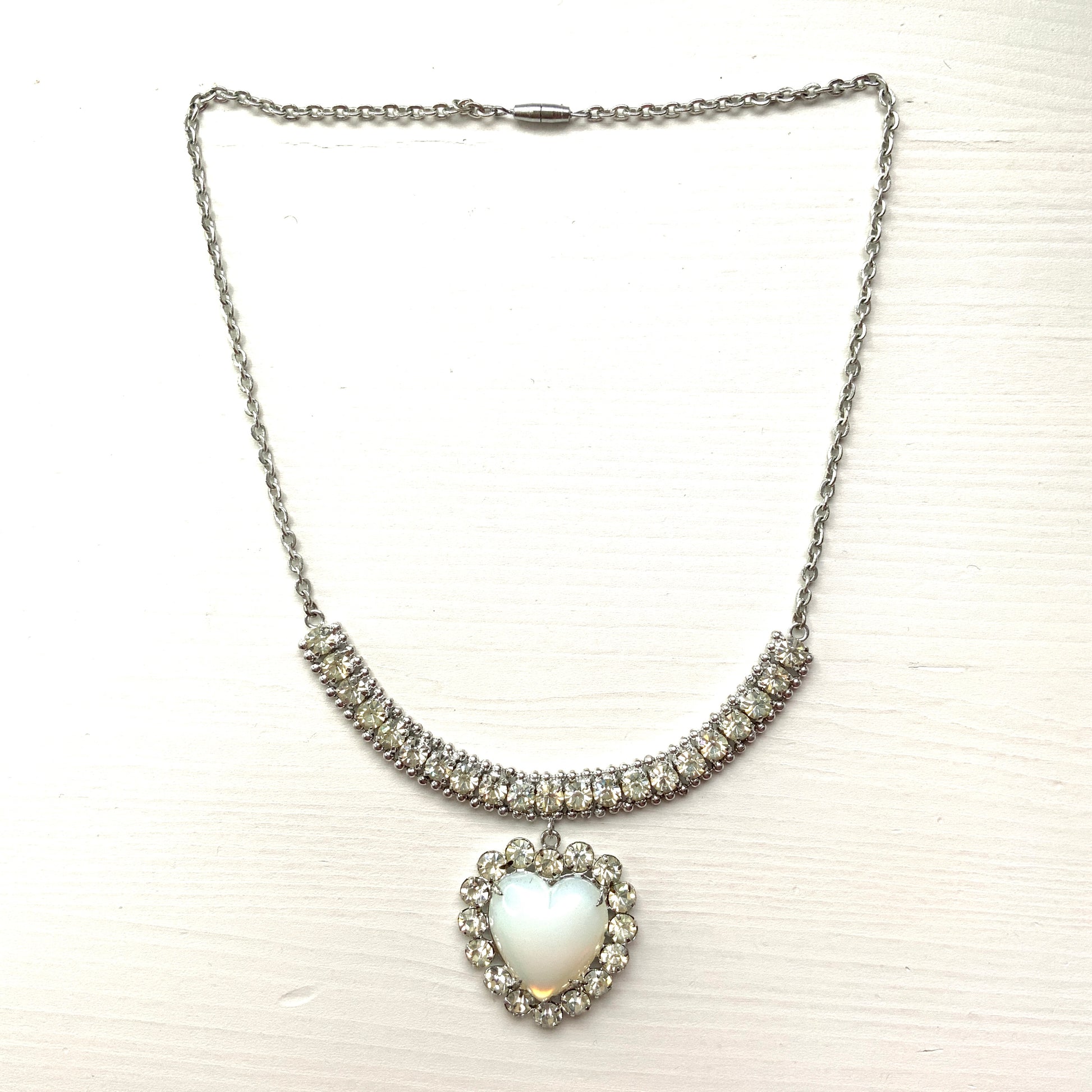VINTAGE 1950s Opaline Glass Heart Necklace ヴィンテージ 1950年代 オパリングラス ハートネックレス