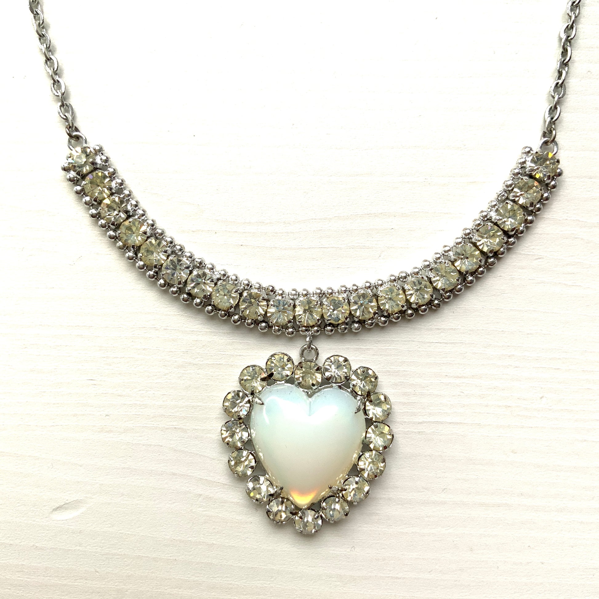 VINTAGE 1950s Opaline Glass Heart Necklace ヴィンテージ 1950年代 オパリングラス ハートネックレス
