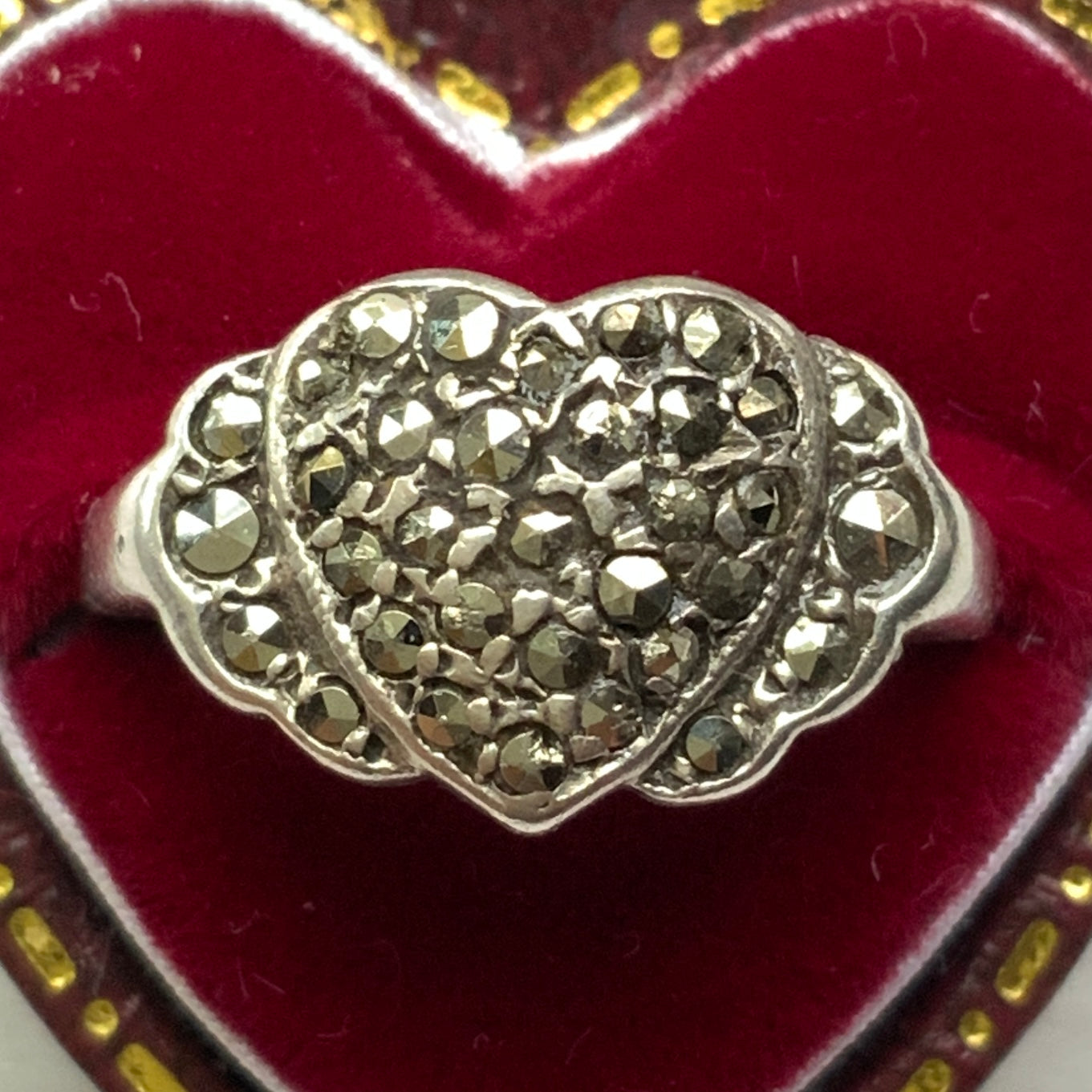 VINTAGE Silver Marcasite Wing-Accented Heart Ring ヴィンテージ シルバー マーカサイト 羽つきハート リング