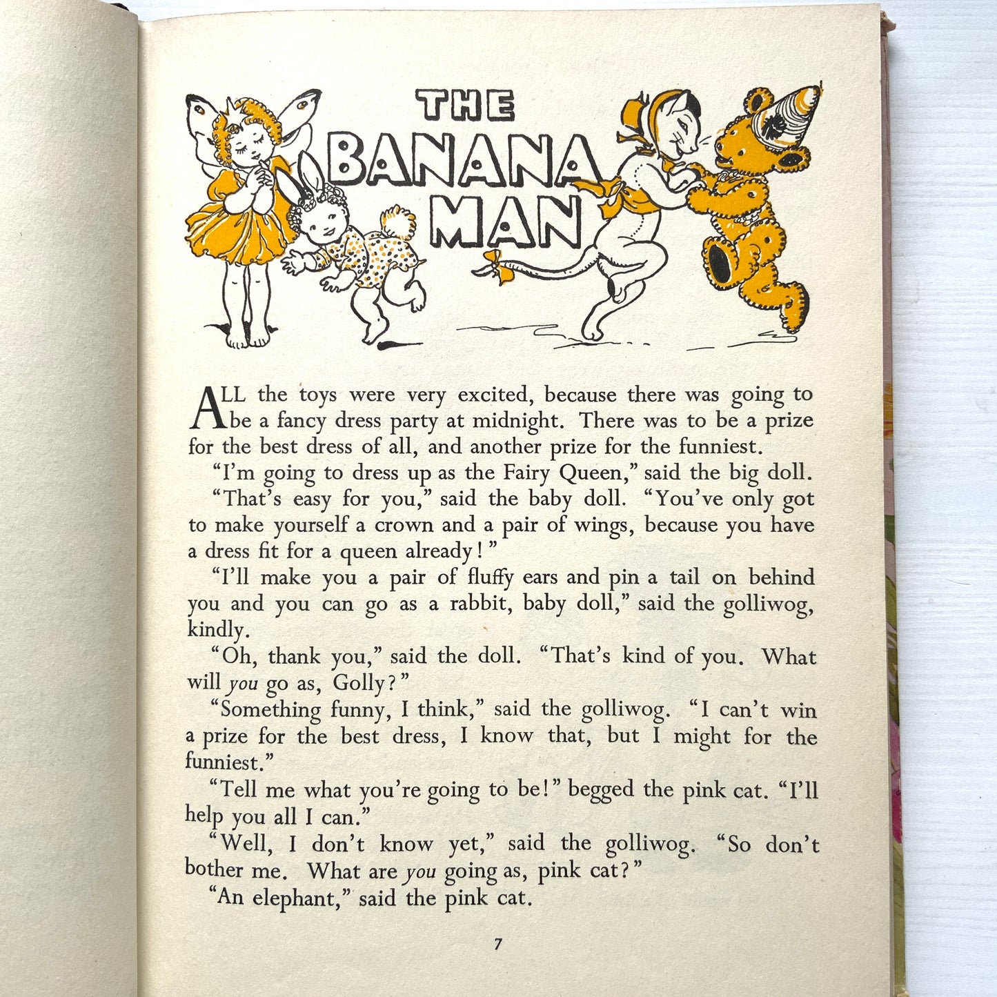 A delightful collection of fairy-tale stories by Enid Blyton. イーニッド・ブライトンによるおとぎ話の短編集です。