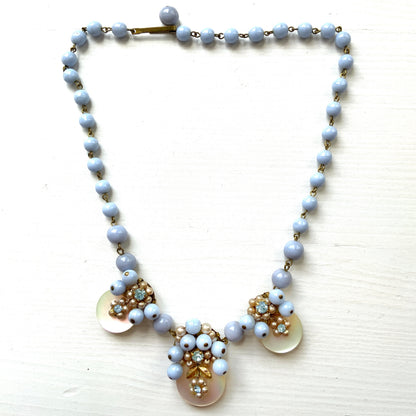 Vintage 1950s necklace featuring baby blue glass beads. ベビーブルーグラスを使用した1950年代のヴィンテージネックレス。