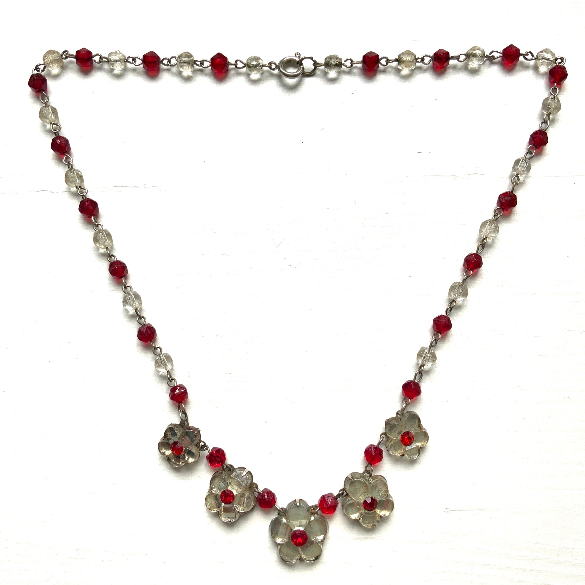 1930s Vauxhall Glass Flower Necklace with Red & Clear Glass Beads. 1930年代のお花のヴォクソールガラスのヴィンテージネックレス。