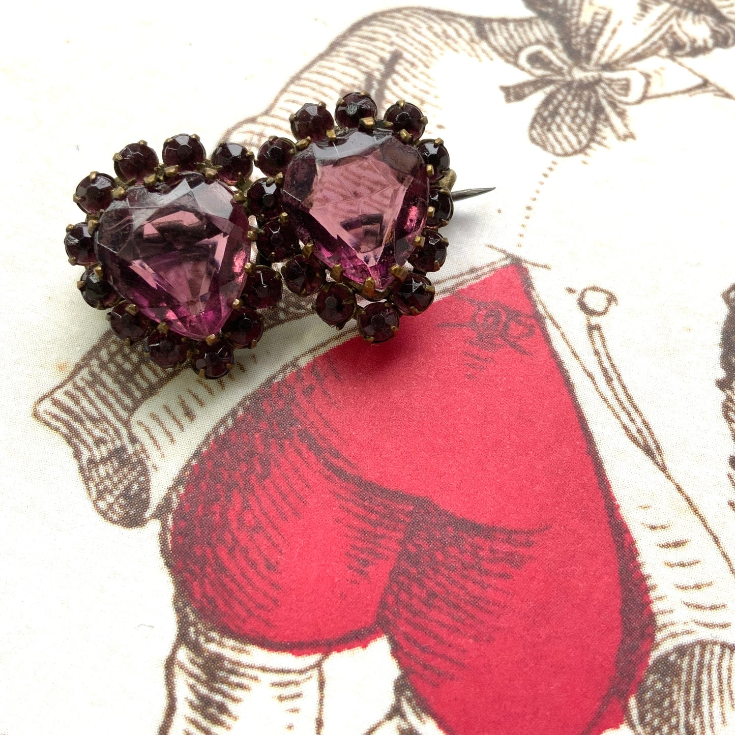 ANTIQUE EDWARDIAN Purple Glass Double Hearts Brooch　アンティーク　エドワーディアン　パープルグラス　ハート　ブローチ