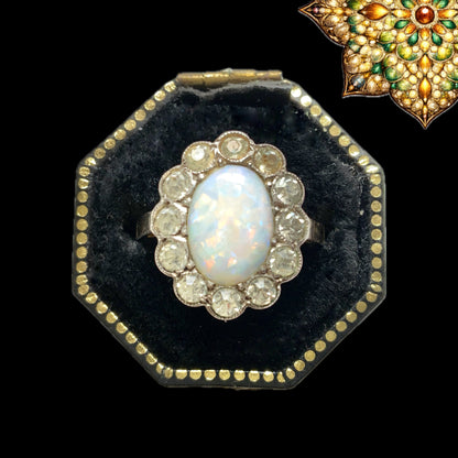 A Victorian opal and paste glass silver ring.  ヴィクトリア時代のオパールとペーストグラスのシルバーリング。
