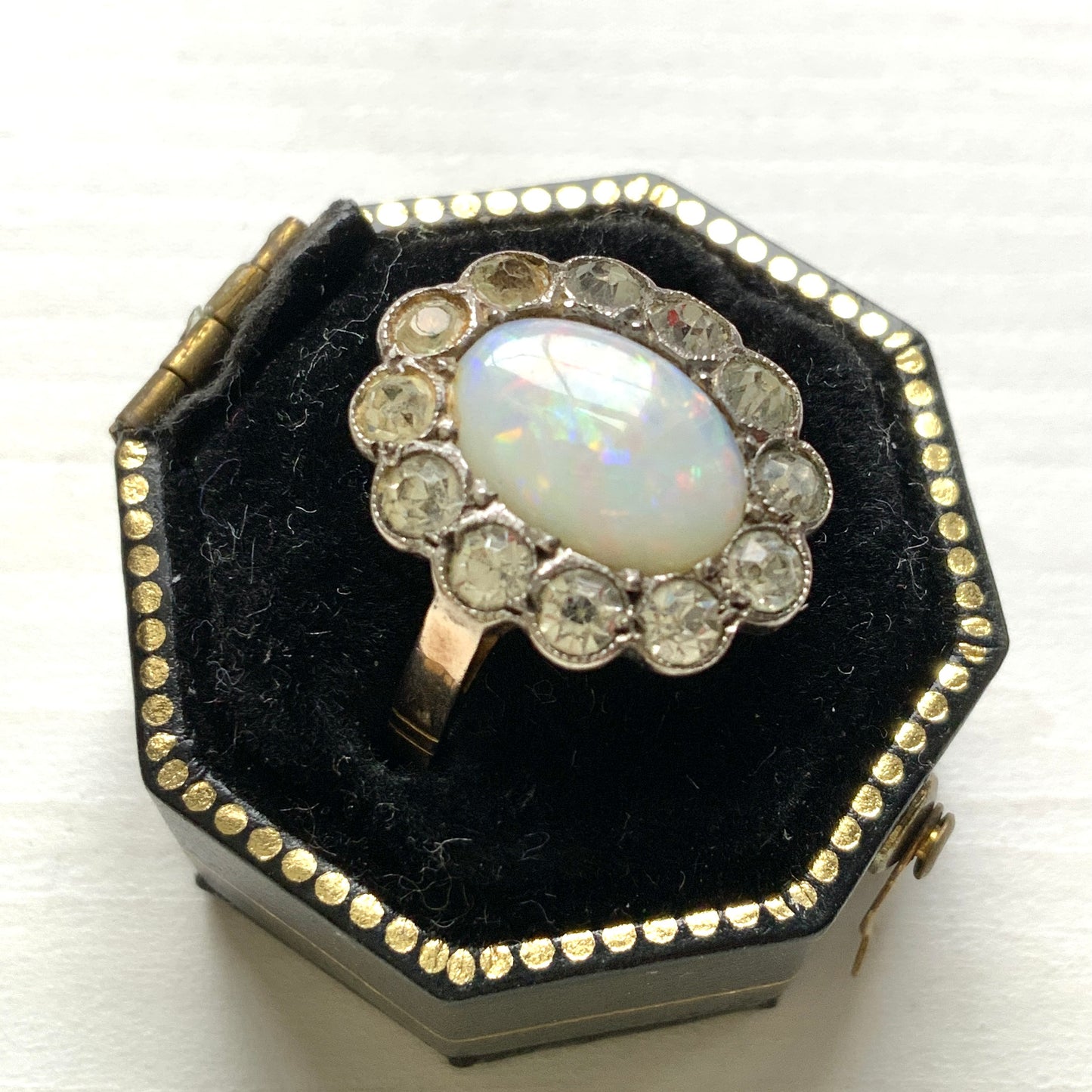 A Victorian opal and paste glass silver ring.  ヴィクトリア時代のオパールとペーストグラスのシルバーリング。