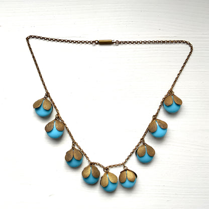 VINTAGE ART DECO Turquoise Flat Round Glass & Gold Tone Leaf Necklace