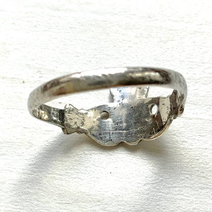 VINTAGE 1980's Claddagh Silver Pinky Ring