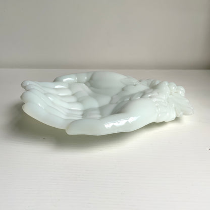 VINTAGE 1950-60's WESTMORELAND Milk Glass Grape & Hands Trinket Dish