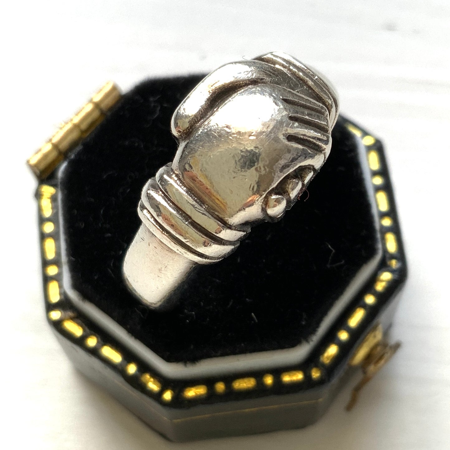 VINTAGE Handshake Silver Ring