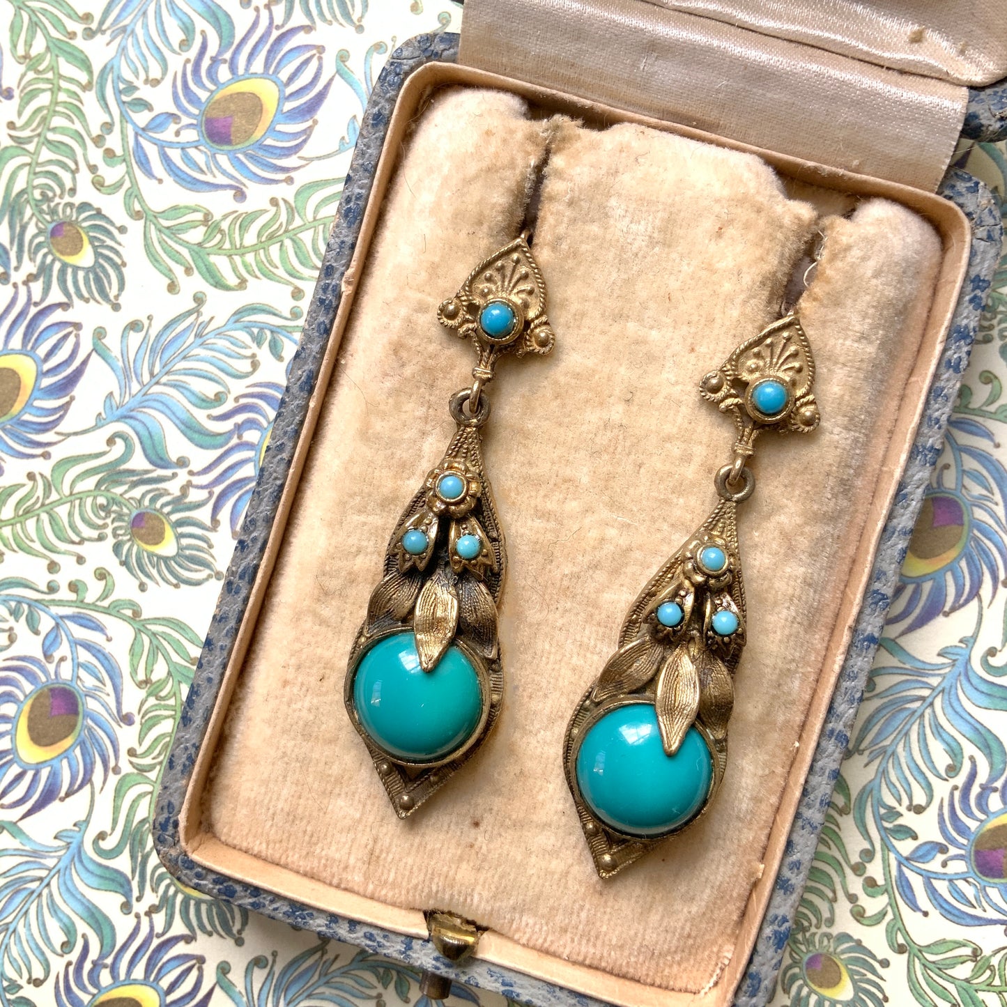 VINTAGE ART DECO Gold Tone Filigree & Turquoise Glass Pierced Earrings