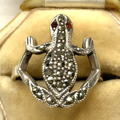 MODERN Marcasite Frog Silver Ring