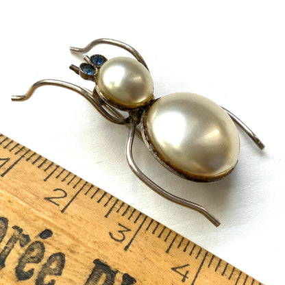 VINTAGE ART DECO Glass Pearl Button Spider Silver Brooch