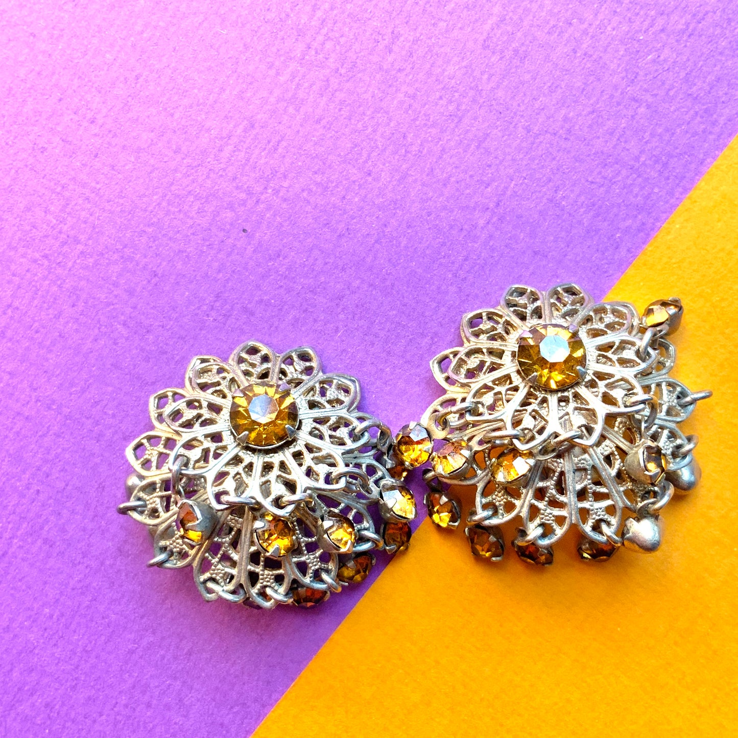 VINTAGE 1950-60's Gold Tone Filigree Flower Orange/Amber Rhinestone Fringe Clip Earrings