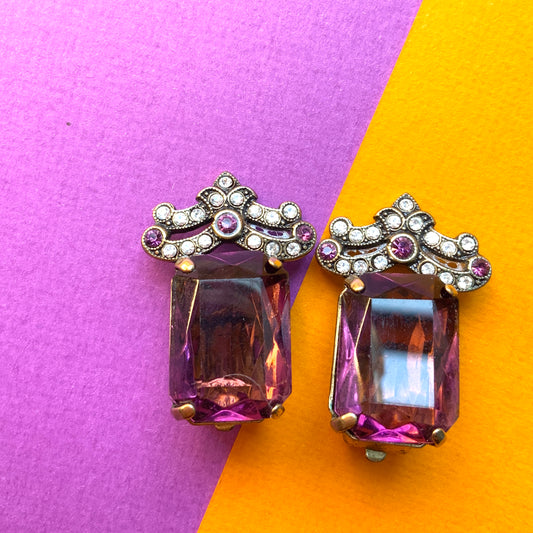 VINTAGE 1950-60's Purple Rectangular Glass & Rhinestone Crown Clip Earrings