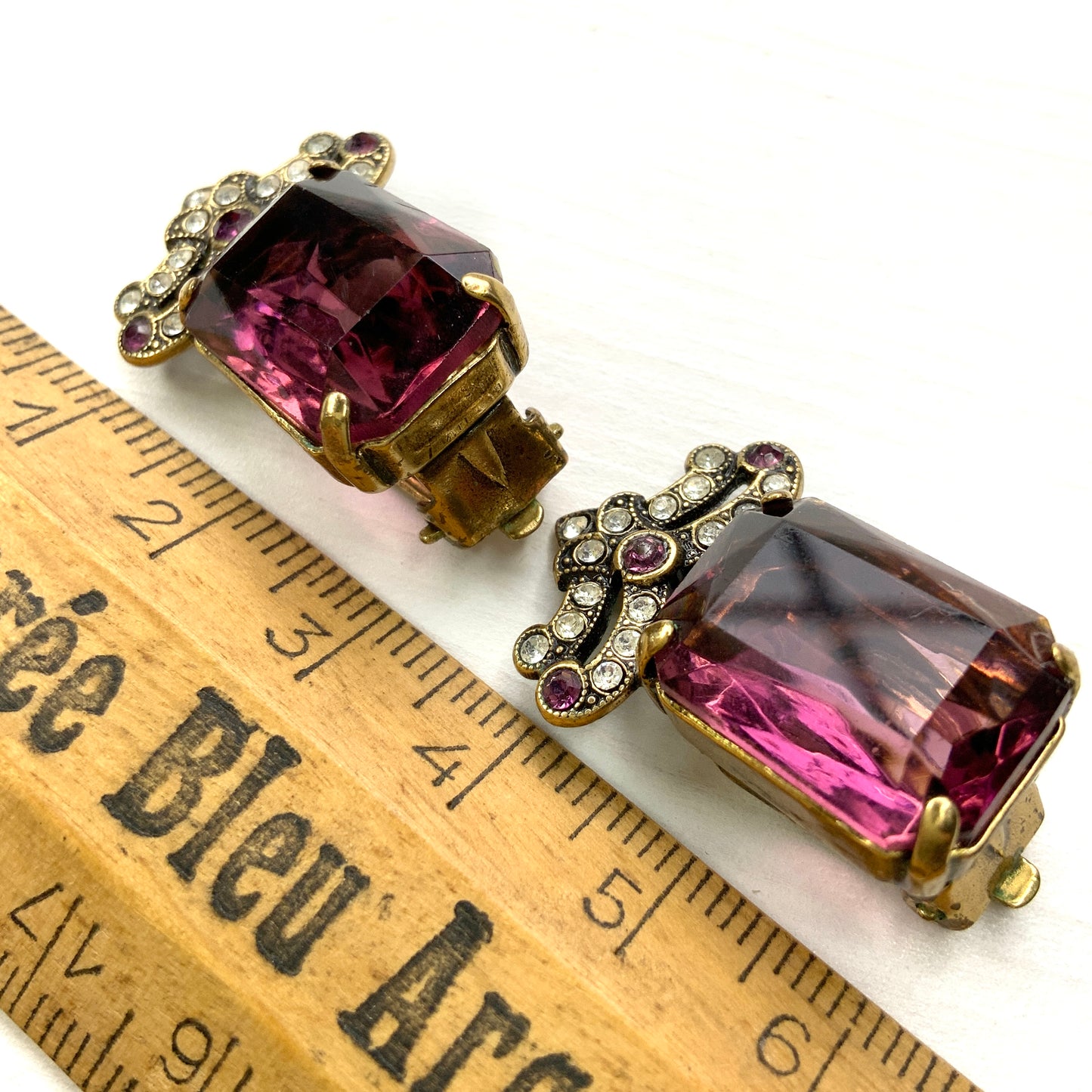 VINTAGE 1950-60's Purple Rectangular Glass & Rhinestone Crown Clip Earrings