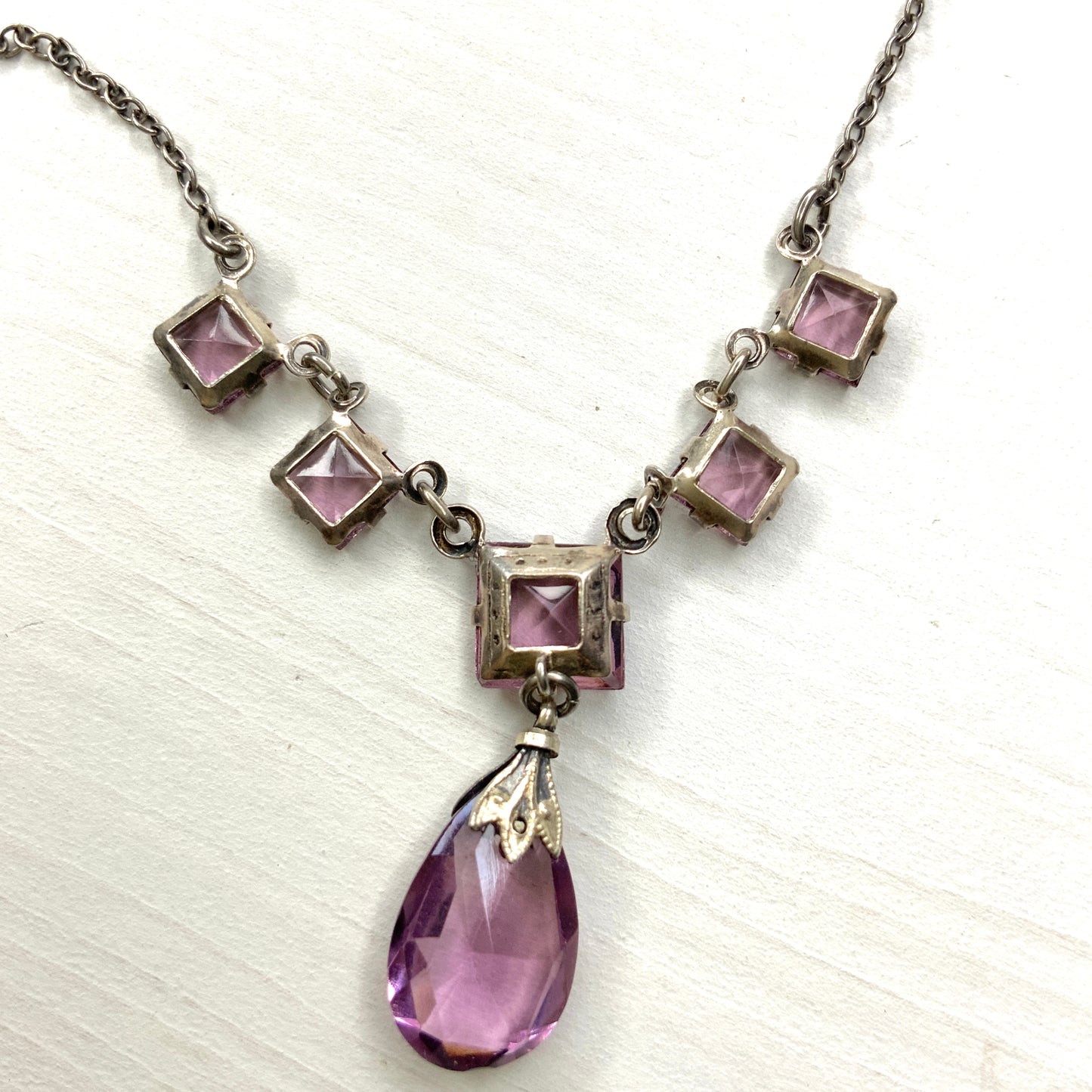 VINTAGE 1930's Purple Glass Teardrop Necklace