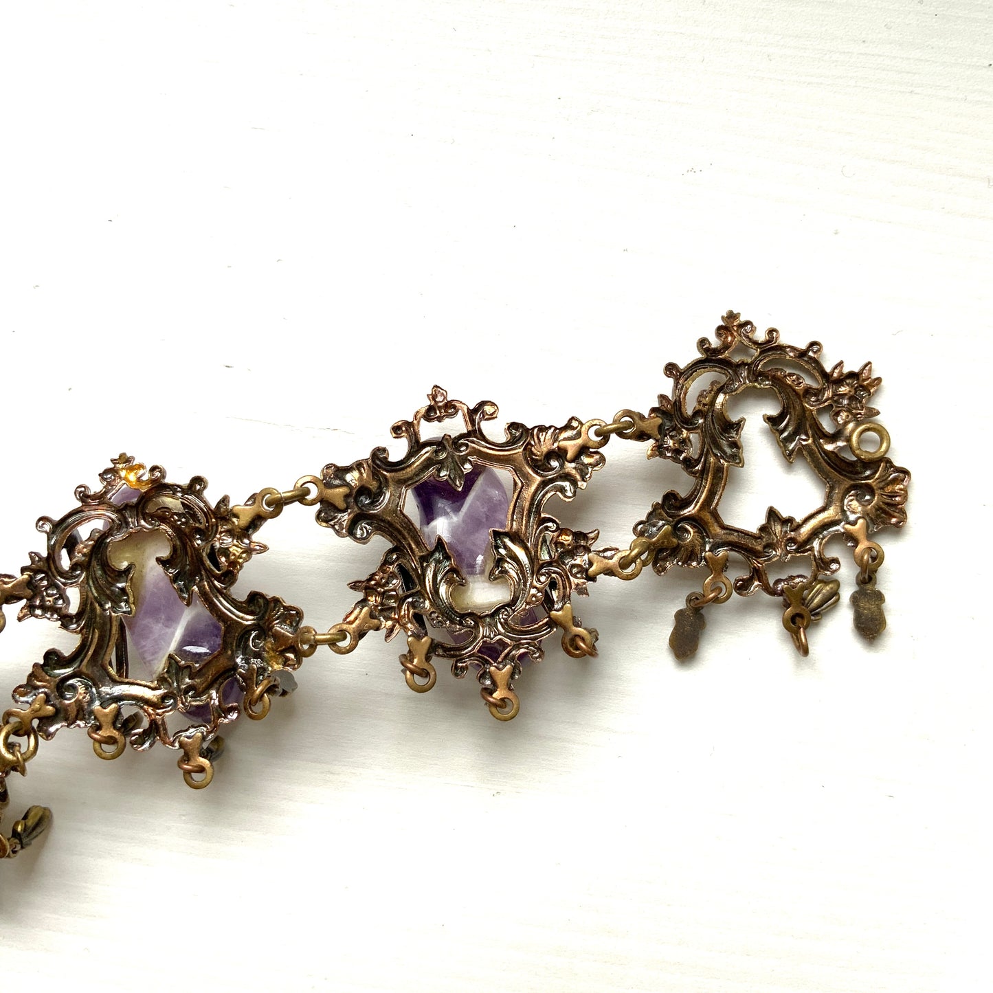 VINTAGE Amethyst & Decorative Gold Tone Metal Frame Bracelet