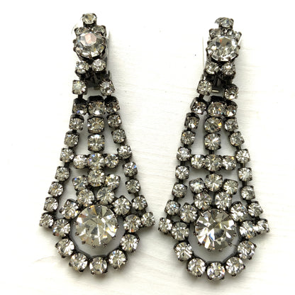 VINTAGE 1950's Big Rhinestone Chandelier Clip Earrings