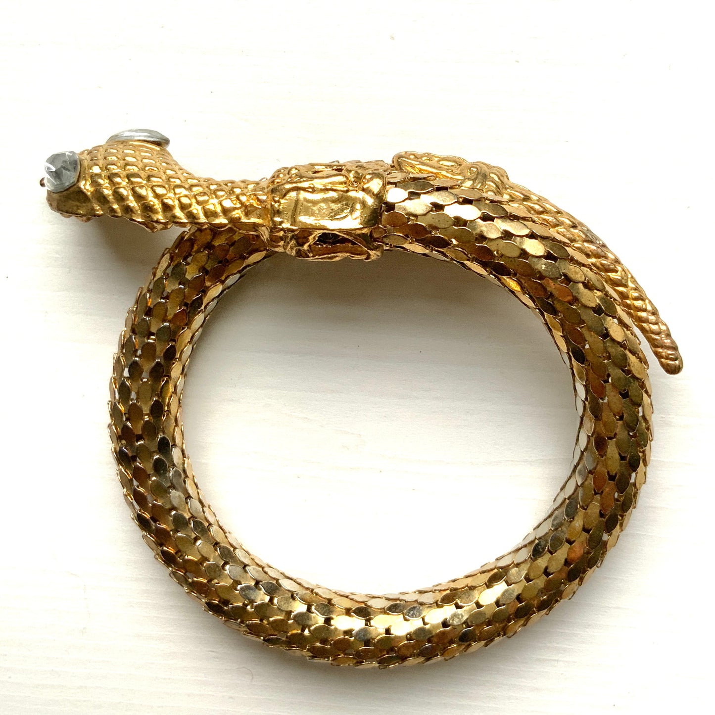 VINTAGE 1970-80's Gold Tone Mesh Metal Snake Bangle