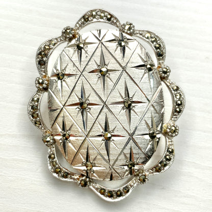 VINTAGE 1950's SPHINX Silver Tone Oval Starburst & Marcasite Brooch