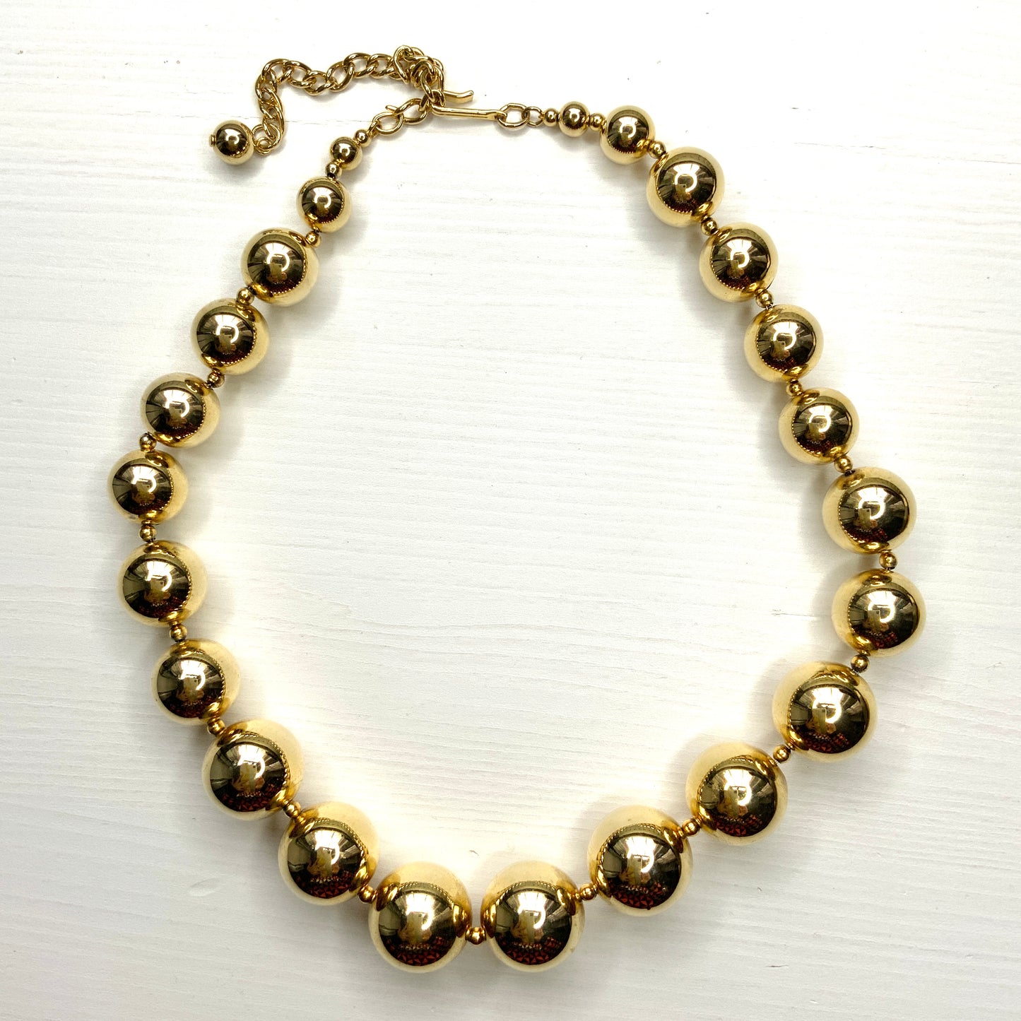 VINTAGE Gold Tone Ball Chunky Necklace