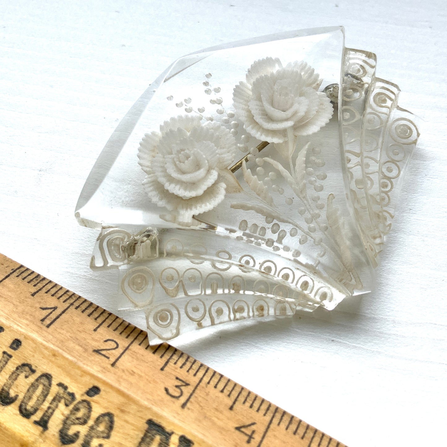 VINTAGE 1950's White Rose Reverse Carved Lucite Brooch