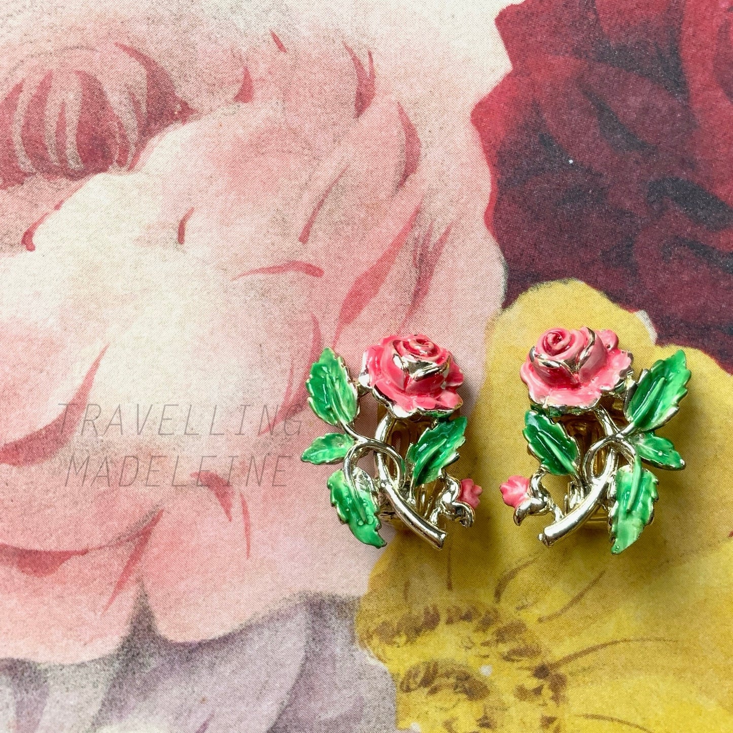 VINTAGE EXQUISITE 1950's Enamel Pink Rose Clip Earrings