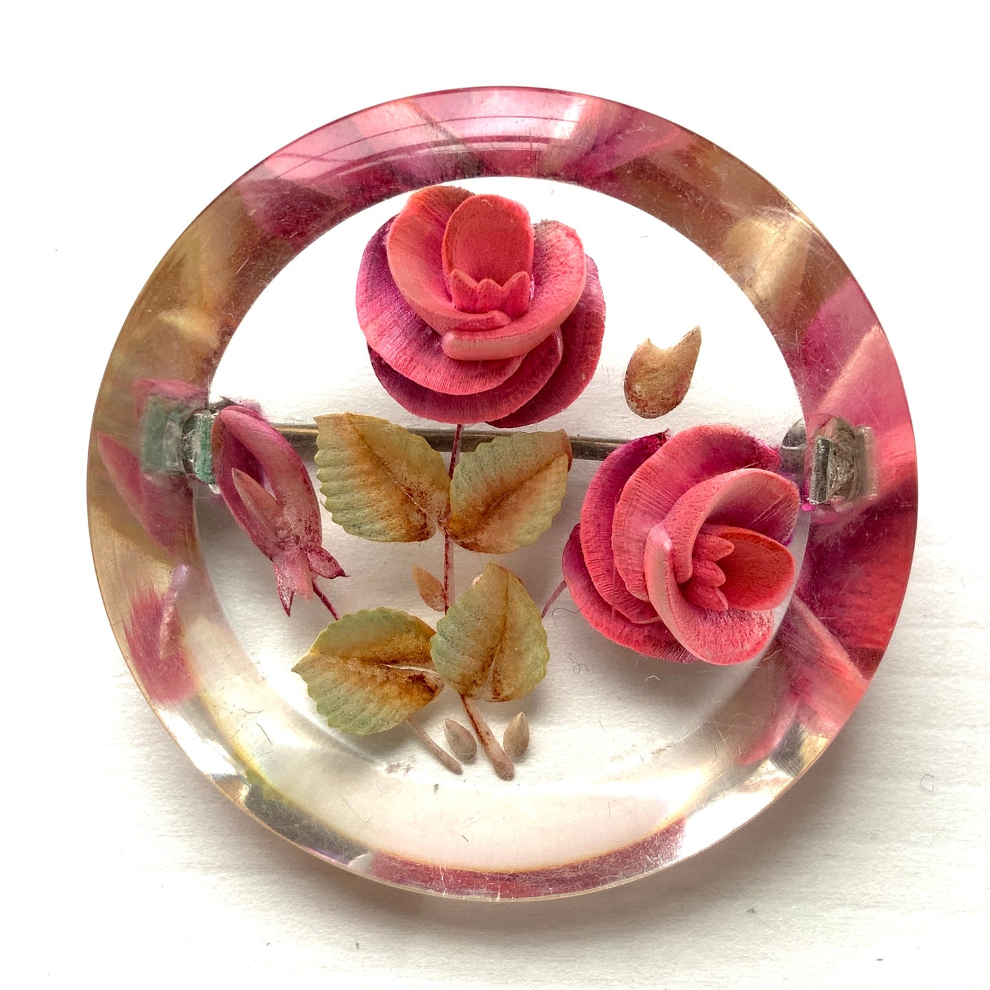 VINTAGE 1950's Pink Rose Reverse Carved Intaglio Lucite Brooch