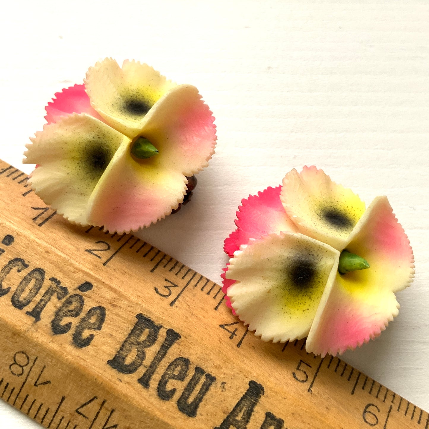 VINTAGE Pink Celluloid Pansy Clip Earrings