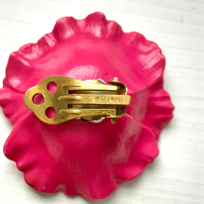 VINTAGE Pink Plastic Poppy Clip Earrings