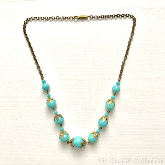 VINTAGE 1920's Turquoise Blue Glass & Gold Tone Leaf Necklace