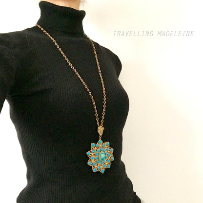 VINTAGE 1960's Turquoise Faience Scarab & Gold Tone Filigree Star Pendant Necklace