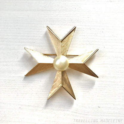 VINTAGE 1960's TRIFARI Gold Tone & Faux Pearl Big Maltese Cross  Brooch