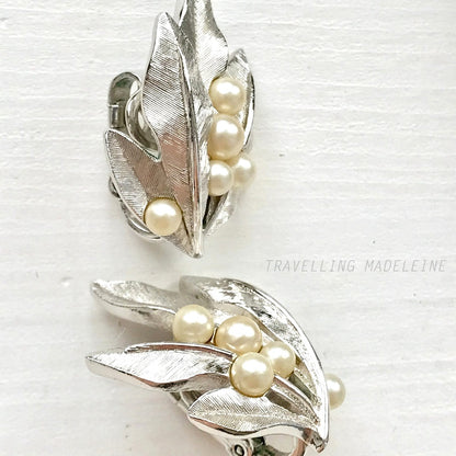 VINTAGE 1960's TRIFARI Silver Tone Leaves & Pearl Clip Earrings