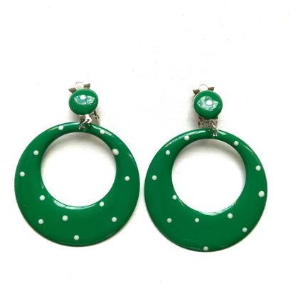 Circa 1980s–90s vintage clip-on earrings featuring a playful polka dot design. 1980〜90年代頃の水玉模様のヴィンテージクリップイヤリング。